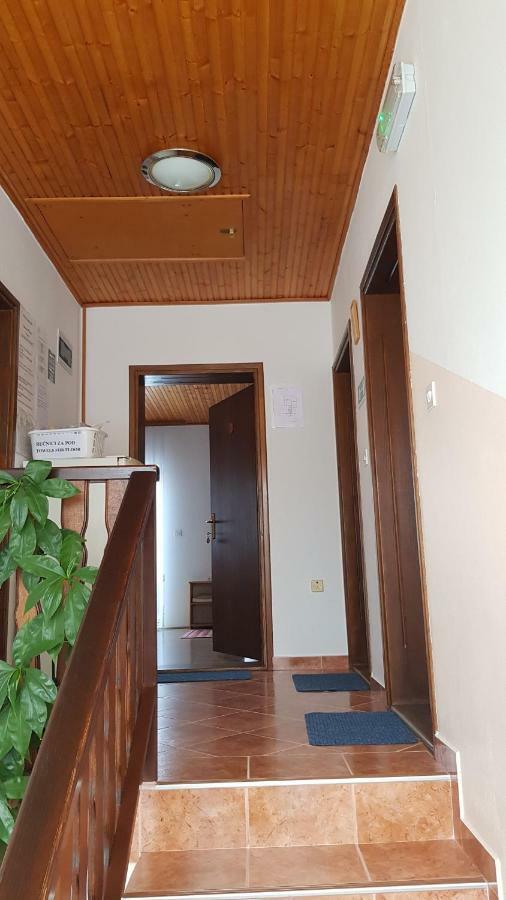 Готель House Anamarija Селище Дрежницько Екстер'єр фото